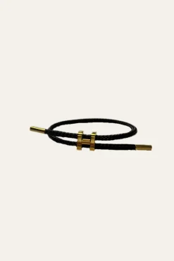 Armband mit goldener H-Schließe