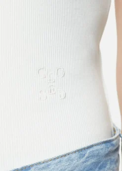 Closed Racer Top