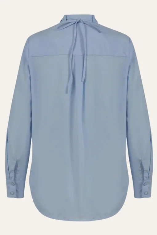 Coster Copenhagen - Bluse mit Rosenkette