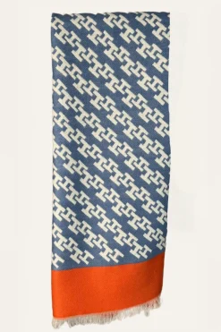 Gemusterter Strickschal 