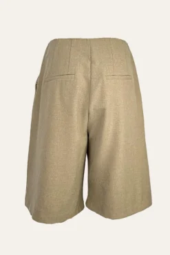 My Essential Wardrobe - High Shorts - Dion